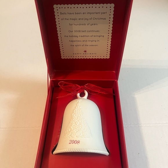 Hallmark Keepsake 2008 White Porcelain Bell Christmas Ornament - Picture 3 of 7